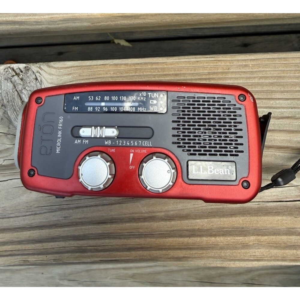 Etón L.L.Bean Microlink FR160 AM/FM Weather Alert Radio Flashlight Solar USB Red